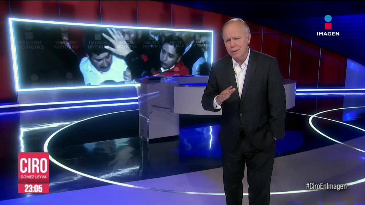 #ComentarioFinal Javier Corral nos acusó de hacer “un montaje mediático” por la cobertura de anoche, y que sin las imágenes que presentamos, no habría tenido relevancia. Puede ser. Pero hoy, para la Fiscalía de Chihuahua, Javier Corral es un prófugo de la justicia.