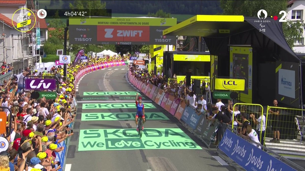 #TDFF2024 | IMMENSE CÉDRINE KERBAOL !!! 🔥🔥🔥 LA COUREUSE FRANÇAISE REMPORTE SA PREMIÈRE VICTOIRE D'ÉTAPE SUR LE TOUR DE FRANCE ! 💪🤩 C'EST LA PREMIÈRE VICTOIRE FRANÇAISE DEPUIS LA RENAISSANCE DU TOUR ! 🇫🇷 📺 Le direct :