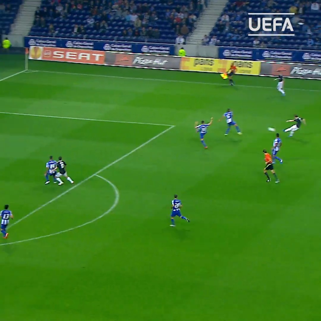 This Nihat strike never gets old 🤤 Beşiktaş JK || #UEL