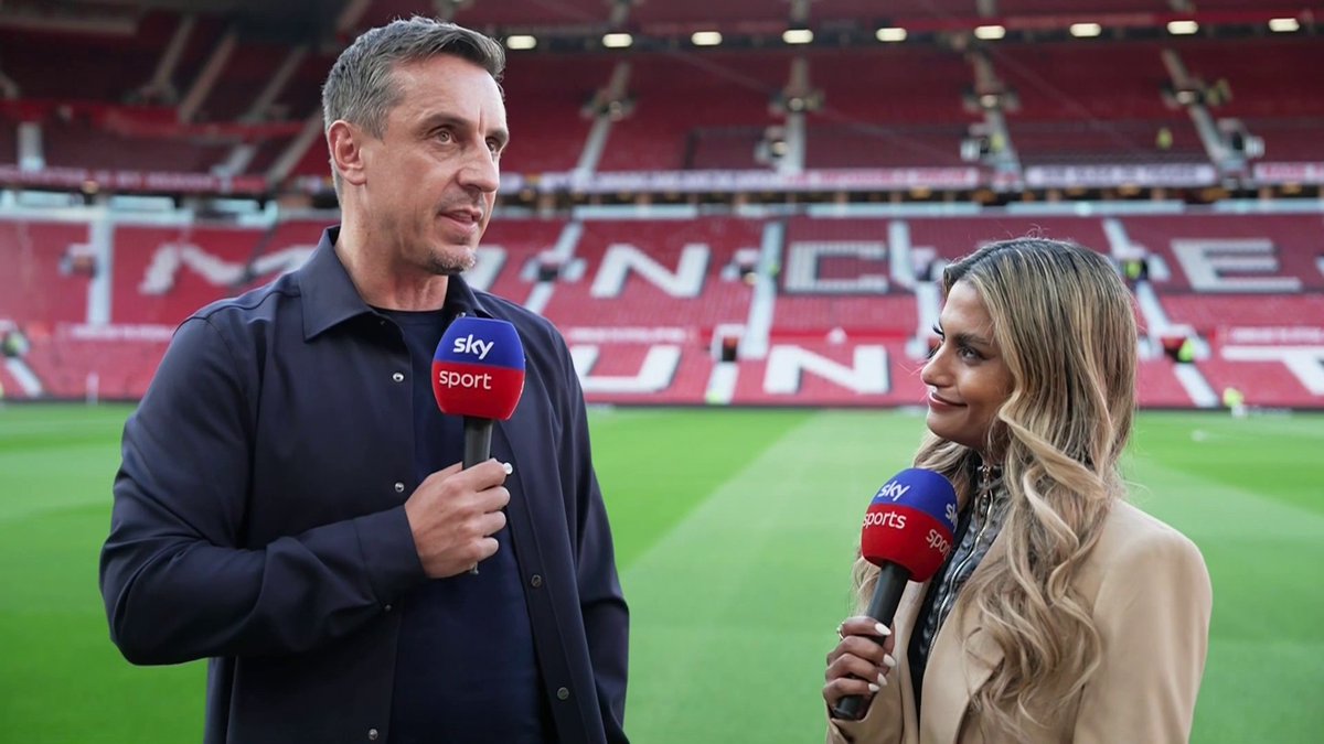 🗣️ "They can't be as bad as last season" Gary Neville is hoping we see a new Manchester United this year but says it won't be 'pain free' 🔻