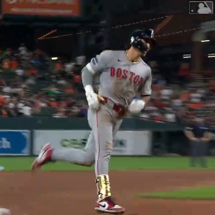 Jarren's 3rd hit of the night is... OUTTA HERE.