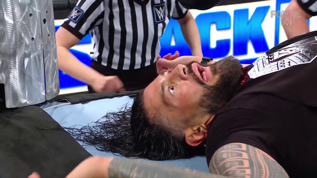 Jacob Fatu takes out Roman Reigns! #SmackDown