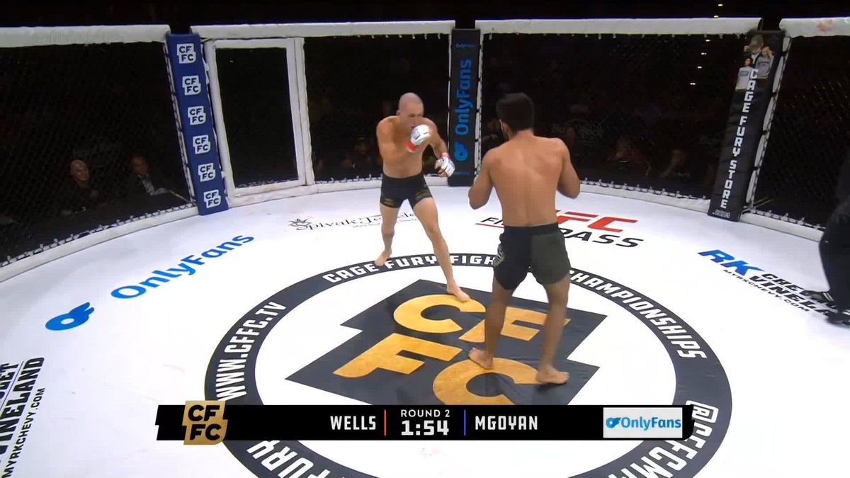 HUGE SHOT FROM DAVID MGOYAN!!! The ATT product moves to 5-0 #CFFC134