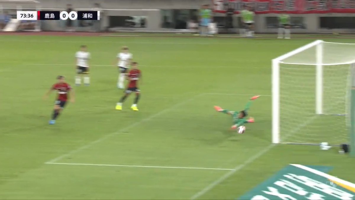 / これが鹿島の守護神🔥 好セーブ連発!#早川友基 が左手でビッグセーブ🧤 \ 早川友基 #Jリーグ
