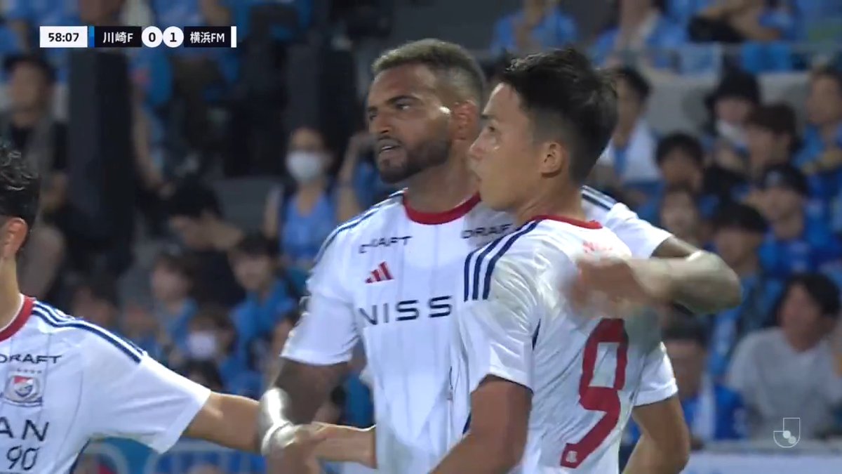 ／ エースの貴重な先制点💪 ＼ #西村拓真 選手が得たPKを、エース #アンデルソンロペス 選手が決め今季15ゴール目🔥 #fmarinos｜#Jリーグ