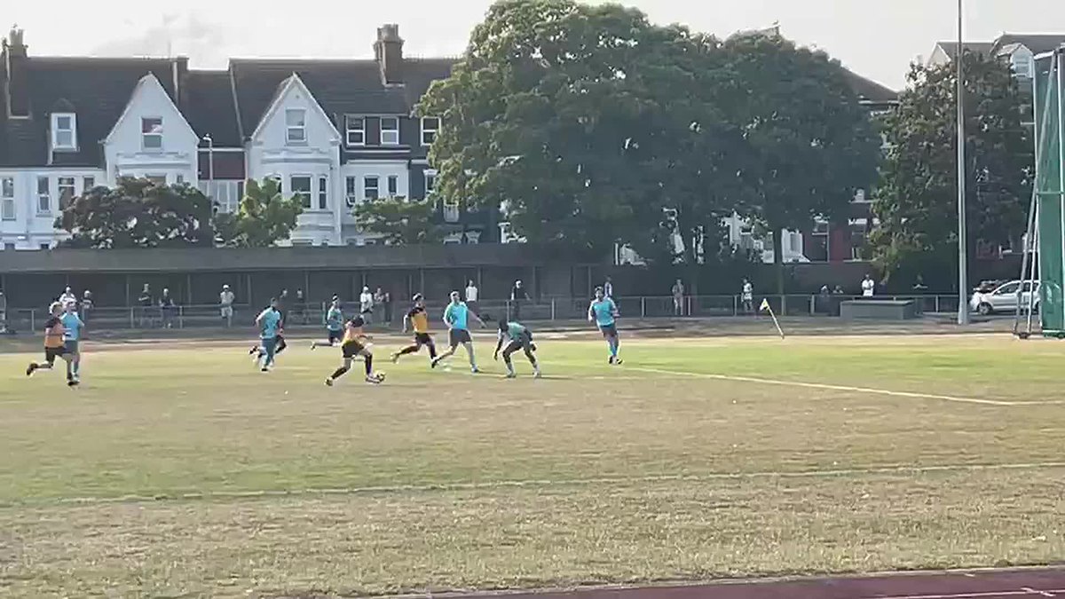 Listen to what it means 💛 This reaction to Great Yarmouth Town FC bagging a last-minute #EmiratesFACup winner is everything 😅 🎥 Non League Wonders