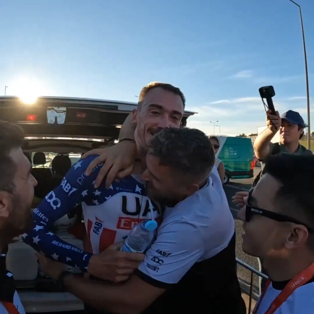 The moment Brandon McNulty found out he won the opening Vuelta stage. #LaVuelta24