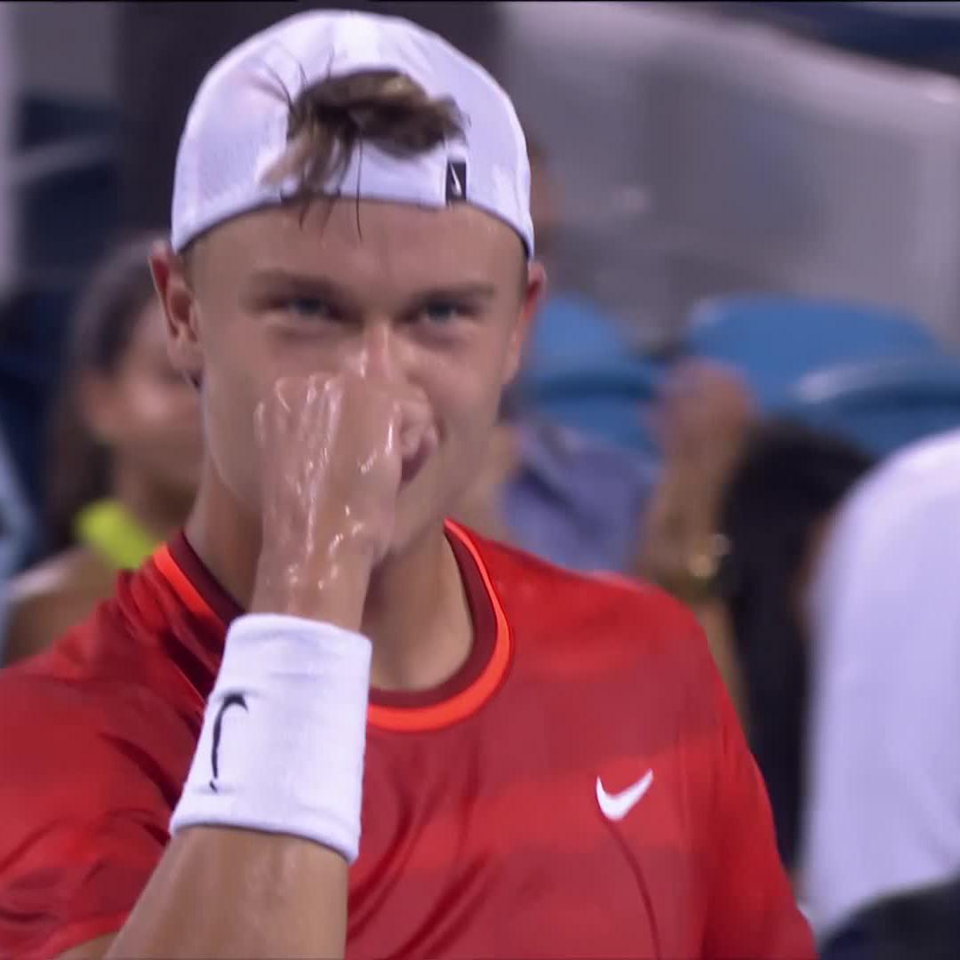 Red-hot Rune 🔥 Holger Rune becomes the first Danish man to ever reach the #CincyTennis semi-finals, 6-4 6-2 over Jack Draper.