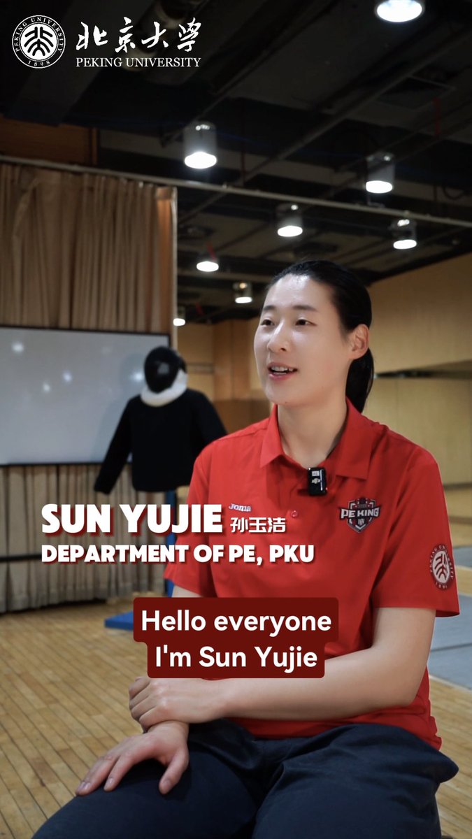 “You’ll find yourself getting there in no time.” How did Sun Yujie, as an #Olympic gold medalist in épée, start her #fencing career? And why did she choose to remain at #PKU after completing her studies? 🎦: Zheng Zibo, Ricson Lee, Sze Yin, Chao Ranran #PKUChampions #Pekingers