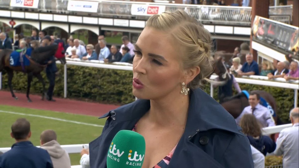 ‼️ "We've got to work hard to get people to come here" 🗣️ Leonna Mayor gives her opinion on what horse racing as a sport can do to draw more people in #ITVRacing