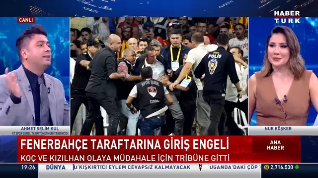 Fenerbahçe Başkanı Ali Koç'a saldırı... Ali Koç sahaya neden indi? HT Spor Genel Yayın Yönetmeni Yardımcısı Ahmet Selim Kul #AnaHaber'de Nur Köşker'e anlattı.