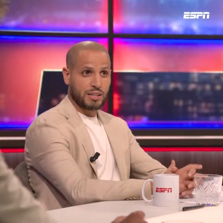 Karim El Ahmadi zegt in #DitWasHetWeekend niet overtuigd te zijn van de PSV-defensie: "Verdedigend niet veel beter dan de onderste ploegen"