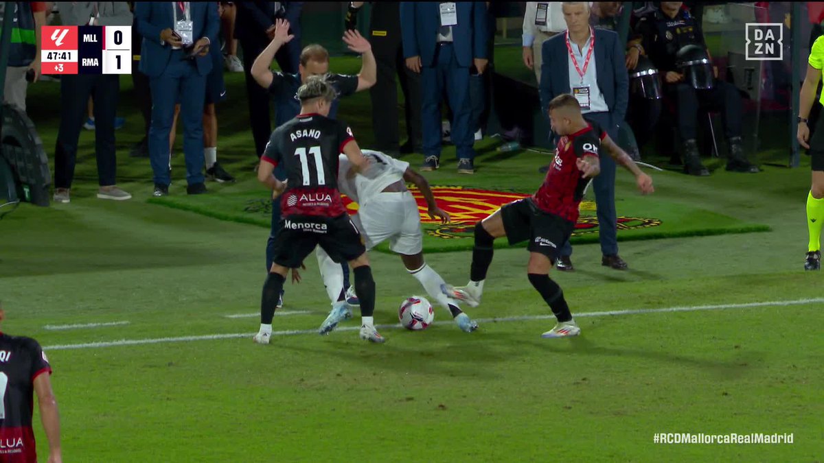 ¡La acción de Maffeo sobre Vinicius por la que vio amarilla! 🟨 Las mejores ligas europeas, en DAZN #LALIGAenDAZN ⚽