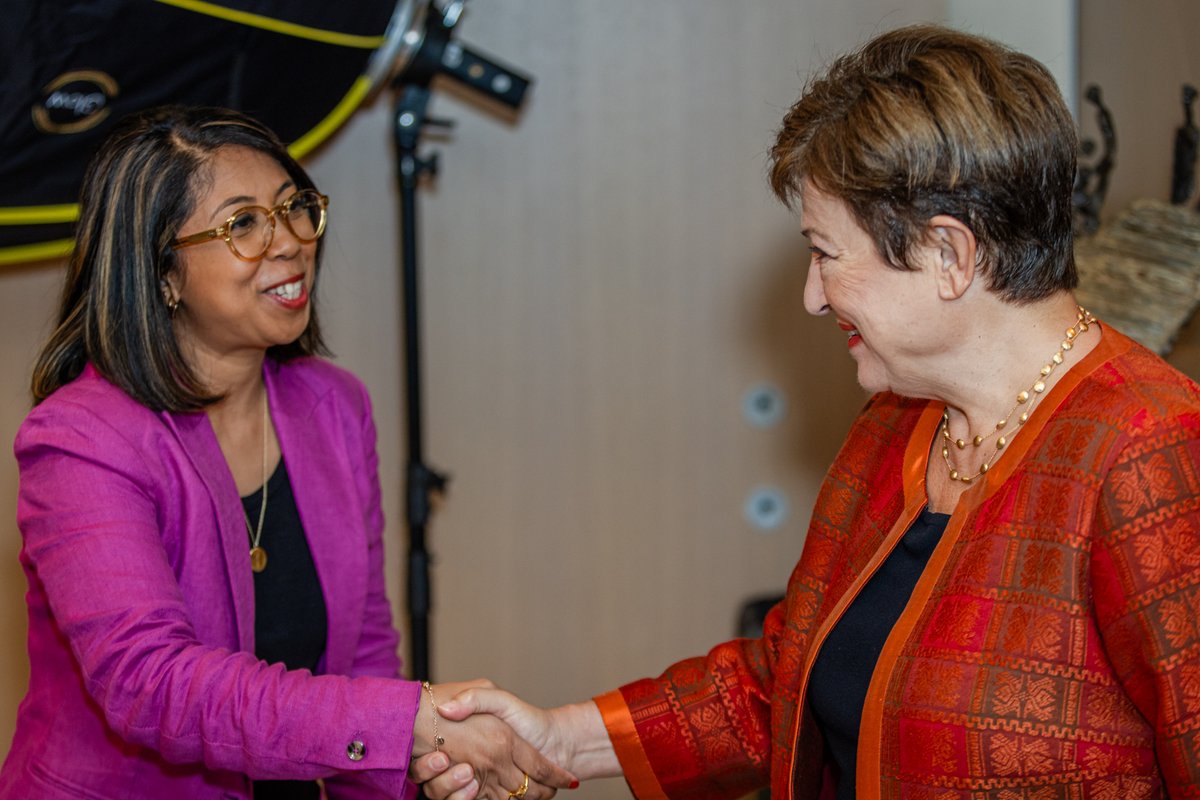 💰Closing the financing gap is crucial for achieving the AU Vision 2063 and the UN SDGs. But how do we get there? 🎙Our Deputy Executive Director, Holy Ranaivozanany emphasizes the urgent need to explore innovative financing sources. 💡Learn more ➡️