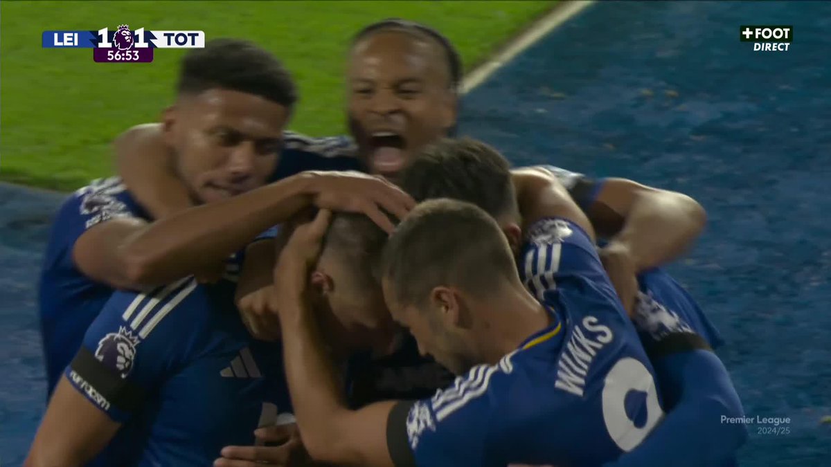 Leicester de retour en Premier League. Et devinez qui marque ? JAMIIIIIIE VARDY ! 🤩💙 🎥 CANAL+ Foot