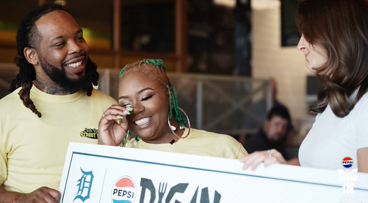 Get yo role on! Casey and Tali Mize visited Sista Roles Street Eats in Detroit on behalf of Pepsi Dig In. #DigInShowLove
