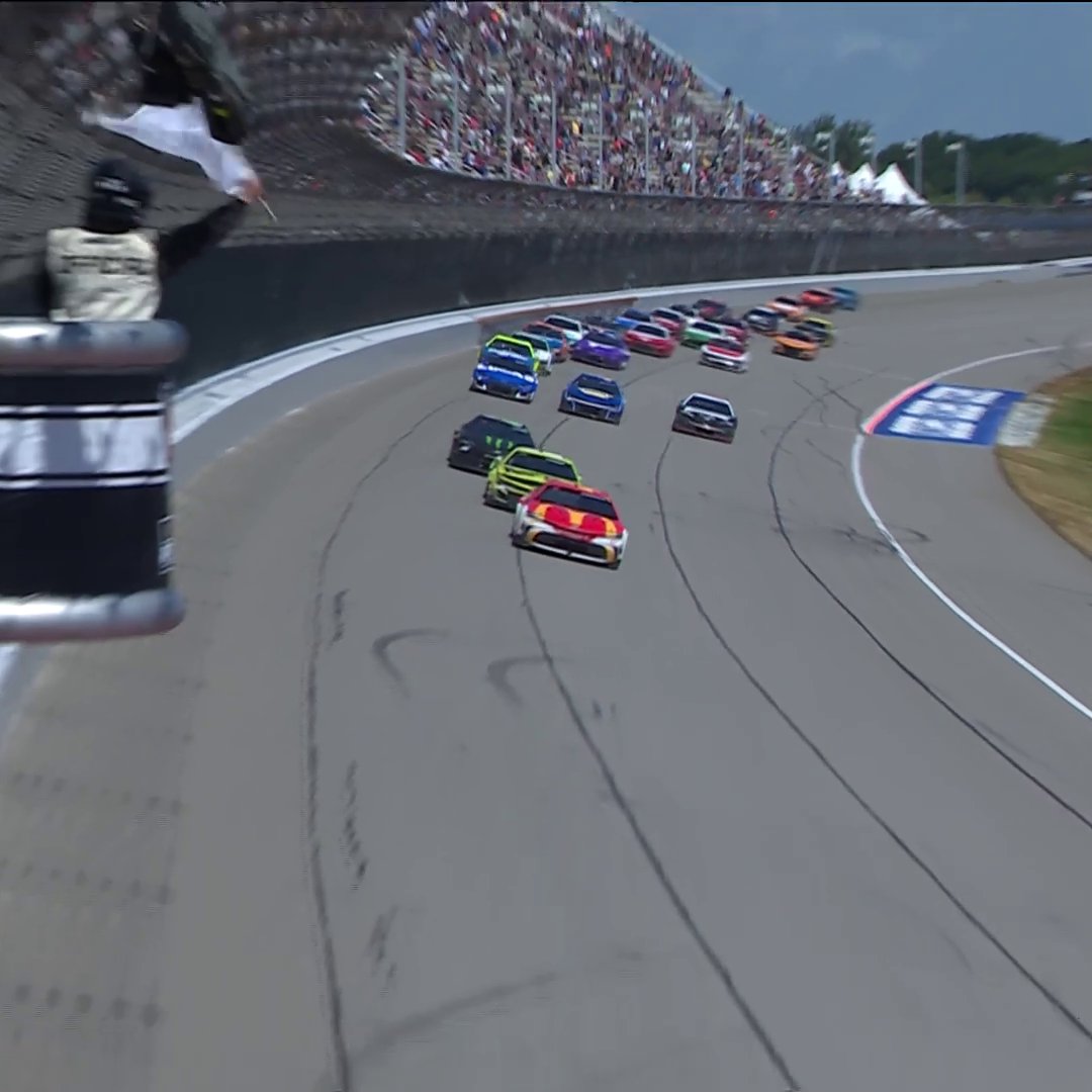 #NASCAROvertime in Michigan. This is how it went down.