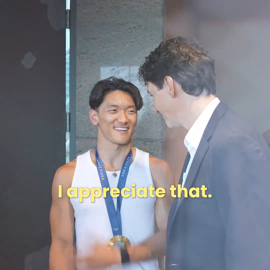 What's wrong with Trudeau? He has a jacket on, and his sleeves are not rolled up.