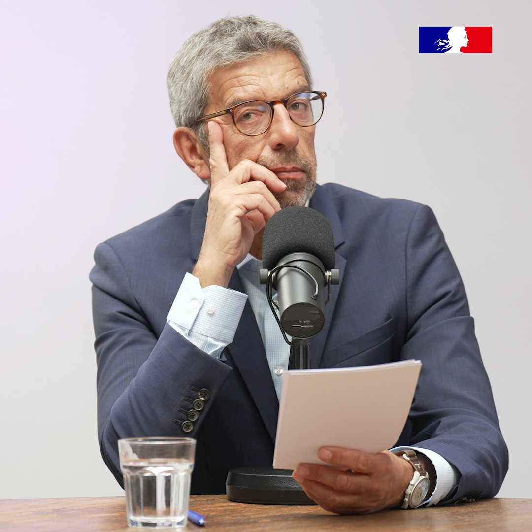 #Bouge30minutes | « La médecine nous fait gagner un mois par trimestre d'espérance de vie. » 🎙️ Vivre plus longtemps et en meilleure santé : Michel Cymes et les invités de notre table ronde, Agora, nous expliquent les bienfaits de l'activité physique 👉