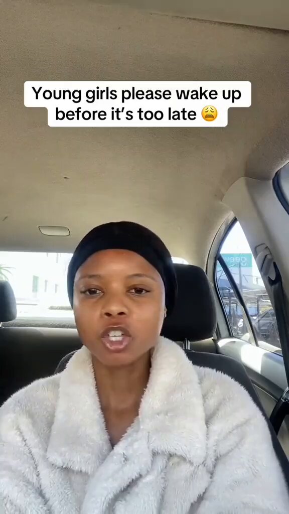 Women hate her for this, Sinhle is anti-woke🔥🔥🔥🔥 Girlfriend of 18 Capitec Musa Khawula Chidimma #BornIntoFame