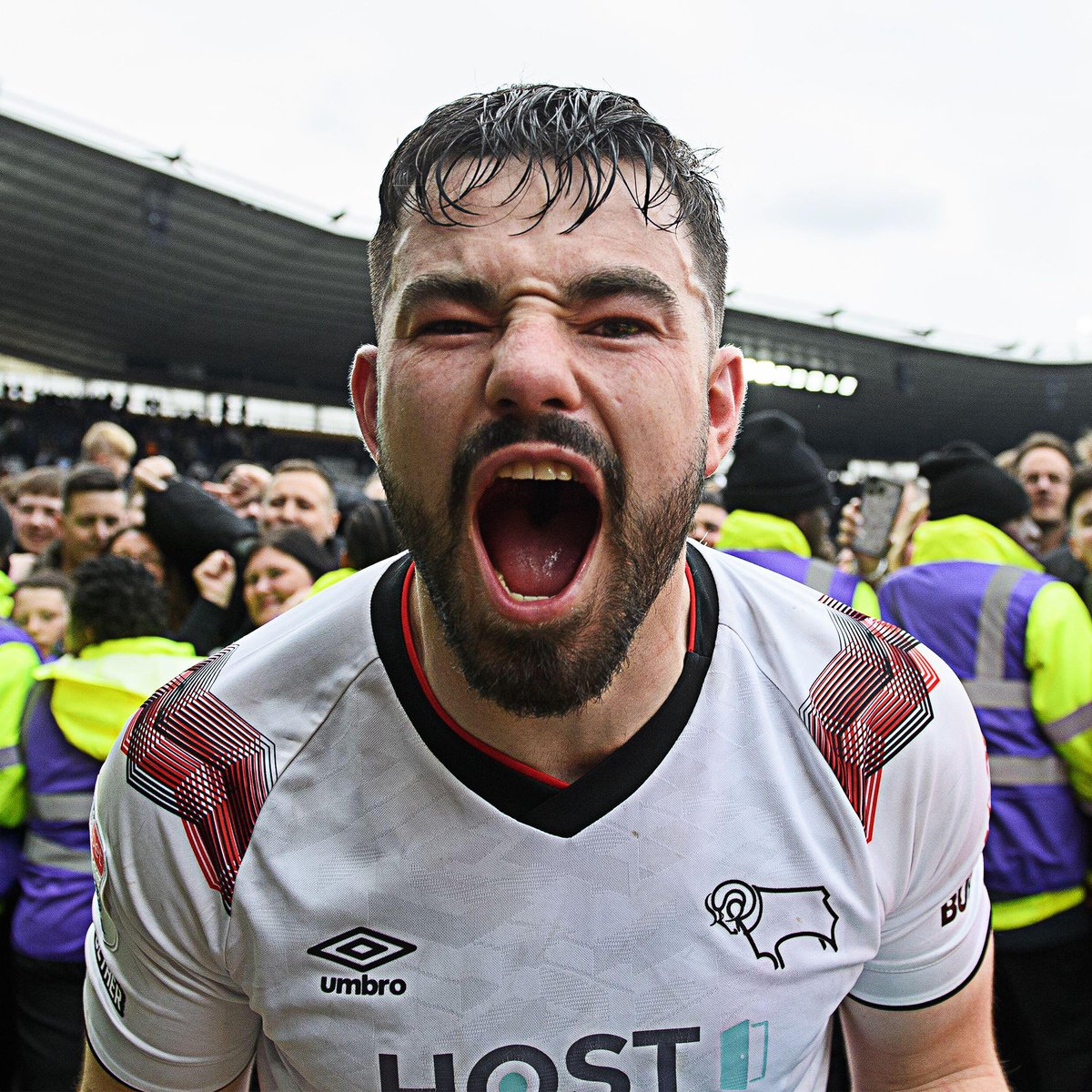 One of our own. 🤍 @EiranCashin has been named in the 2023/24 PFA League One Team of the Year! 👏