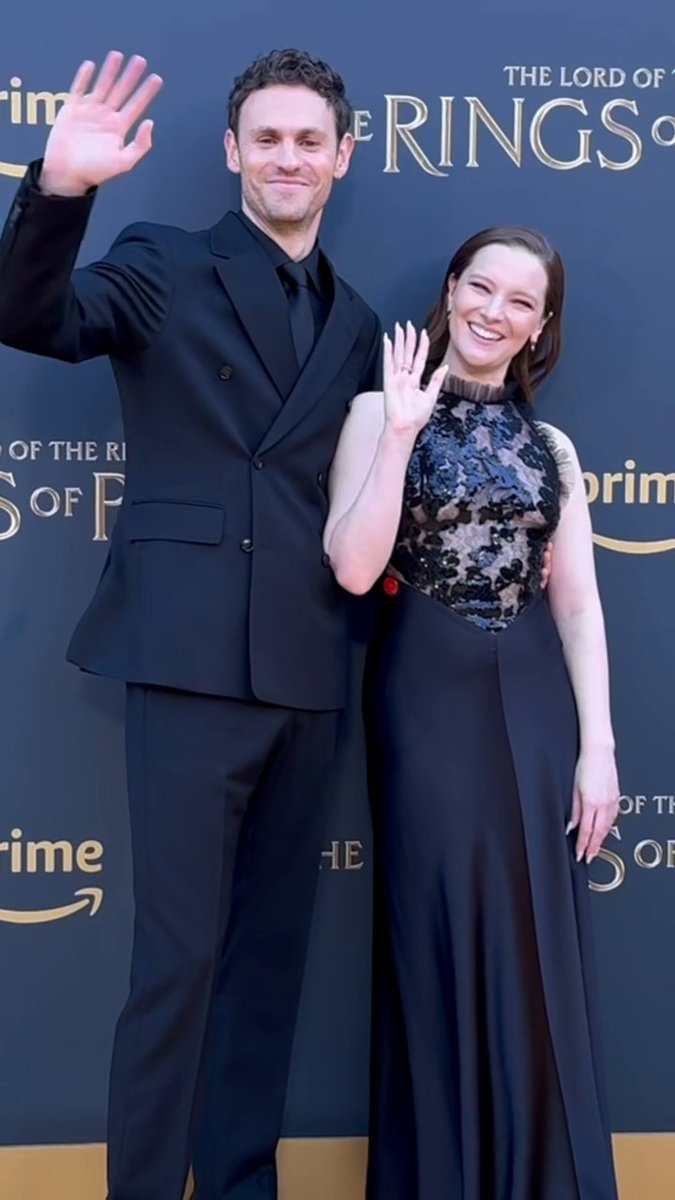 Middle-earth comes to London Town. Highlights from the Season 2 World Premiere.