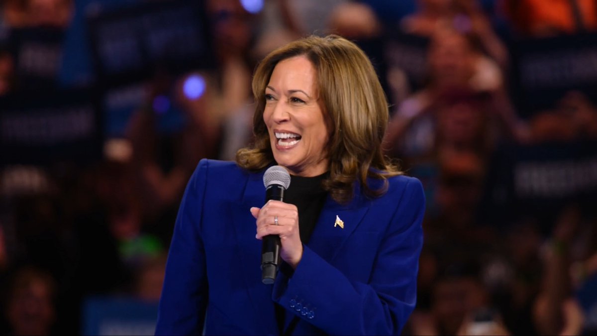 BREAKING: Kamala Harris has electrified the very room Donald Trump failed to fill during the RNC Convention in Milwaukee. Retweet so all Americans see this.