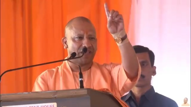 कोई व्यक्ति अचानक कल्याण सिंह नहीं बन जाता है। कल्याण सिंह बनने के लिए संघर्ष और चुनौती का मार्ग चुनना पड़ता है...