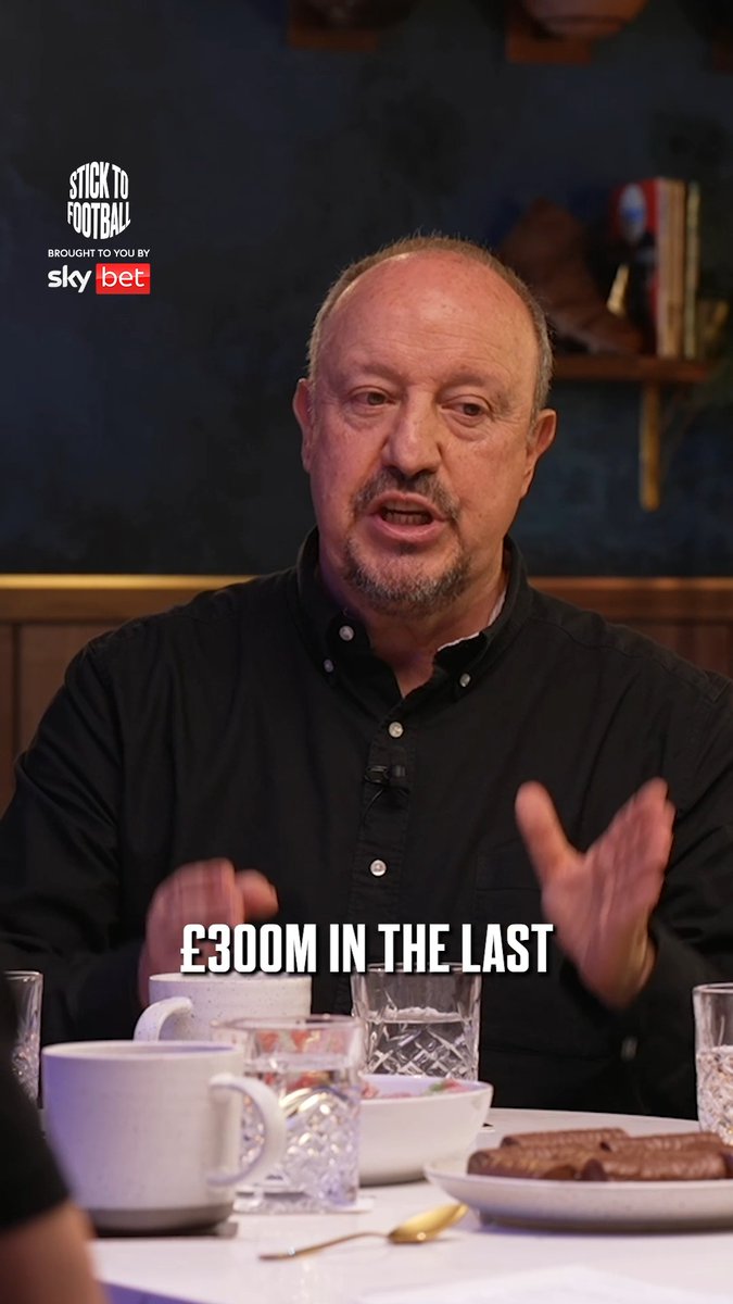 "If you want to buy Gerrard and Carragher now, you pay £200m. "£180m for Gerrard, £20m for Carragher." Rafa Benitez 😭😭🤣
