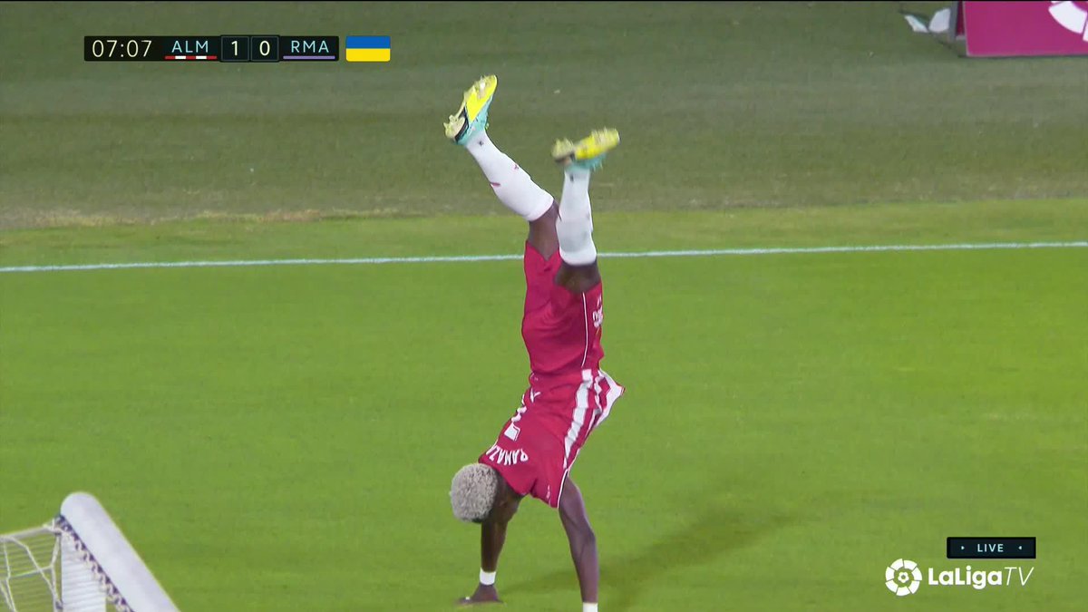 Largie Ramazani scoring the opening goal against the European Champions on his La Liga debut look how easily he gets in behind Rudiger, his acceleration/sprint speed and the composure to finish past Courtois. WOW 🔥