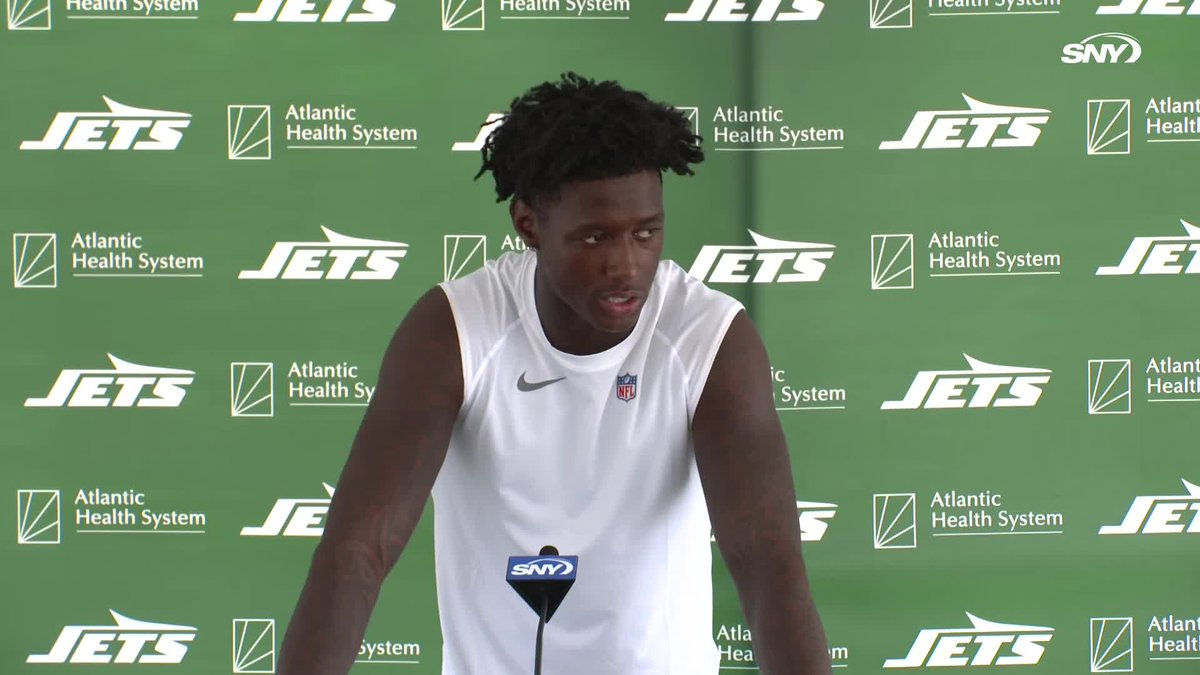 #Jets CB Sauce Gardner was asked for his opinion on practicing against Daniel Jones, and let's just say he struggled to find the right words.