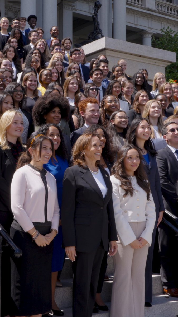 When I spoke to our The White House interns last week, I thanked them for their commitment to public service. They are making a difference in the lives of millions of people, and I know the future of our nation is bright because of these young leaders.