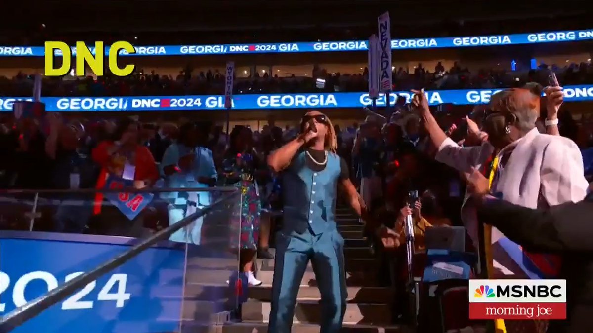 A tale of two conventions: DNC vs. RNC