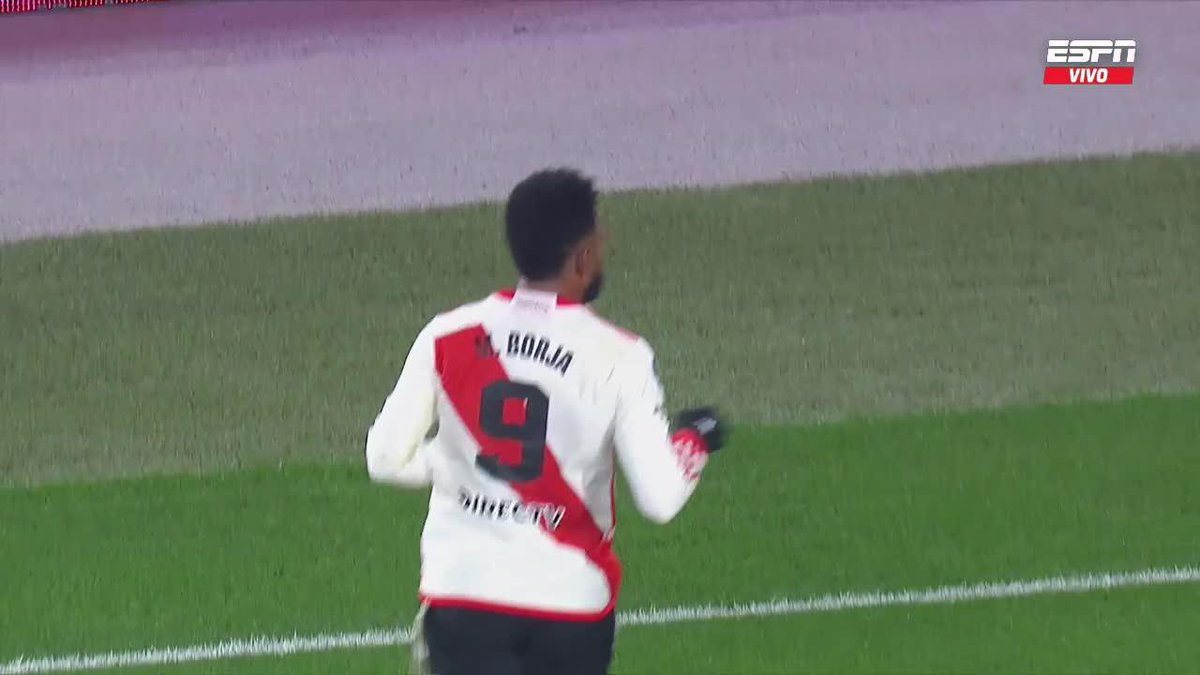 La presión de Kranevitter y después cómo se arrodilla para festejar, emociona