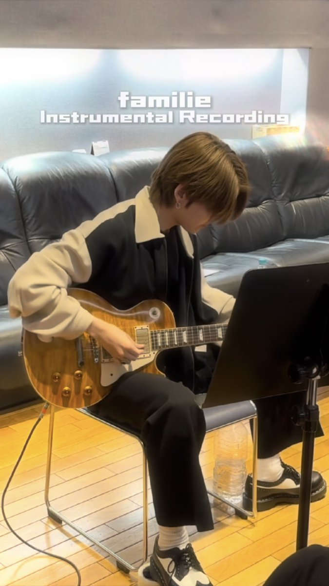  ╭━━━━━━━━━━━━╮ 🫧 。.*゚・。.。+゚.。🌙 familie Instrumental Recording Behind the Scenes 🌕 。.*゚・。.。+゚.。 🫧 ╰━━━━━━━━━━━━╯ #MrsGREENAPPLE #familie