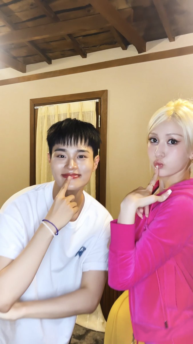 #JEONSOMI x #LEEDAEHWI #AB6IX #IceCream_JEONSOMI AB6IX ▶️ TikTok : ▶️ Shorts : ▶️ NAVER TV : #전소미 #IceCream #아이스크림 #이대휘 #에이비식스 #THEBLACKLABEL #더블랙레이블