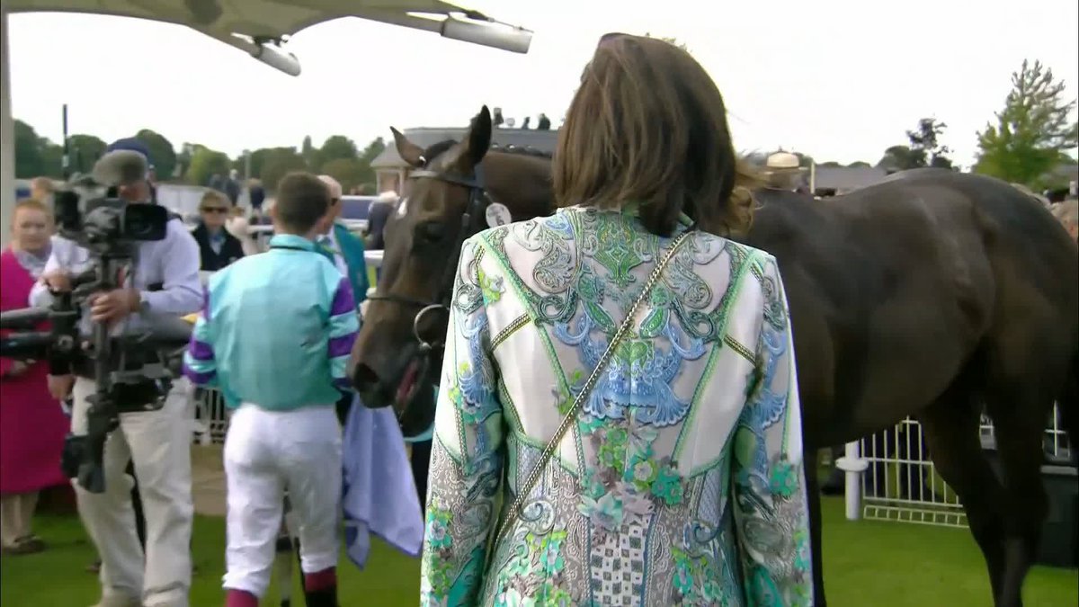 Cool Hoof Luke 🤝 Luke Humphries Winning assistant trainer, Anna Lisa Balding caught up with Matt Chapman 🗣️ #ITVRacing | #EborFestival