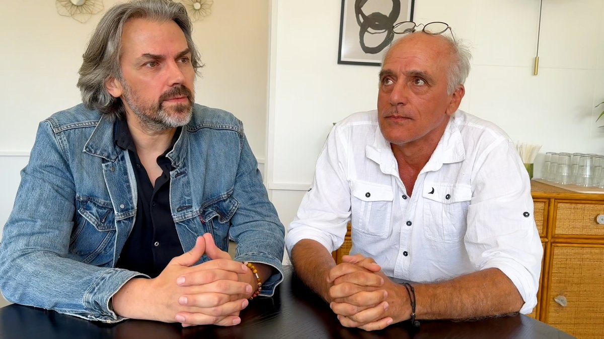 Des agriculteurs de la FNSEA ont tenté d'empêcher notre débat sur l'extrême droite, l'antifascisme et la défense du vivant avec Aymeric Caron aux universités d'été de REV | Révolution Écologique pour le Vivant