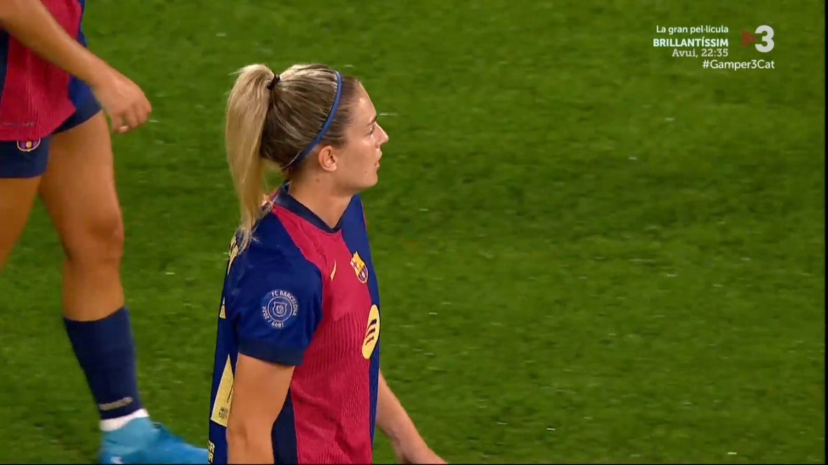 🤯 Què t'has inventat, Alexia Putellas??? 👑 Golàs de la capitana des del centre del camp per tancar el partit! #Gamper3Cat ▶️