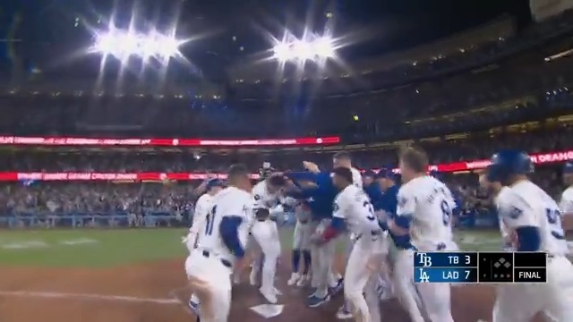 SHOHEI OHTANI WITH A WALK-OFF GRAND SLAM TO BECOME THE FIRST DODGER IN FRANCHISE HISTORY TO JOIN THE 40/40 CLUB.