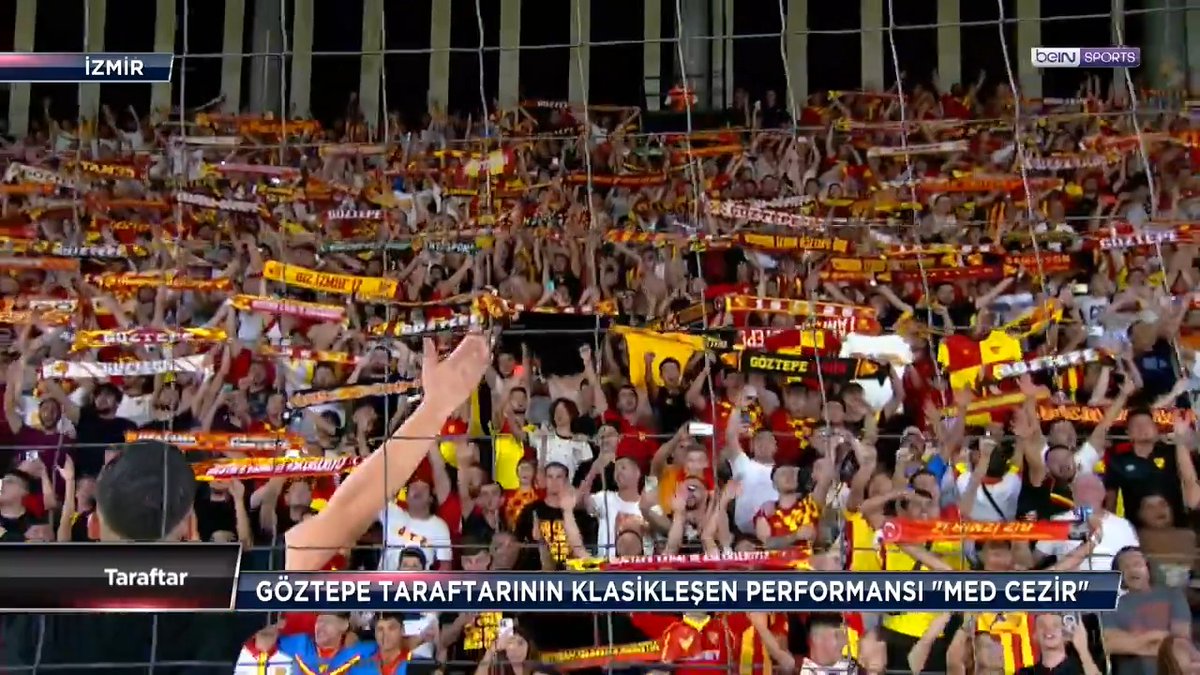 Maç öncesi olsun, maç anı olsun tribünde anneler babalar çocuklar hep renkli görüntüler vardı. İşte bu güzellikleri iki maç saha kapatmayla cezalandırdılar. Ne için ? hala sahada ne işi olduğu cevabı verilmeyen Ali Koç provakasyonu için