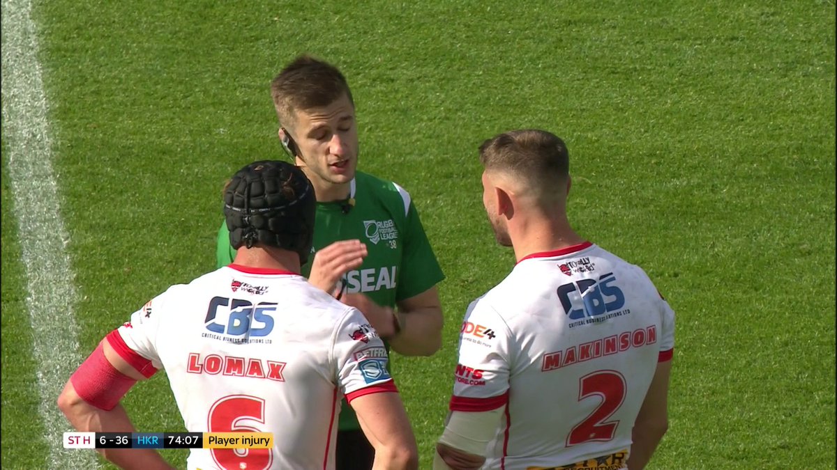A Controversial red card for Tommy Makinson for the tackle on Tyrone May and St Helens are down to 12 for the last 6 minutes. #SkySportsRL