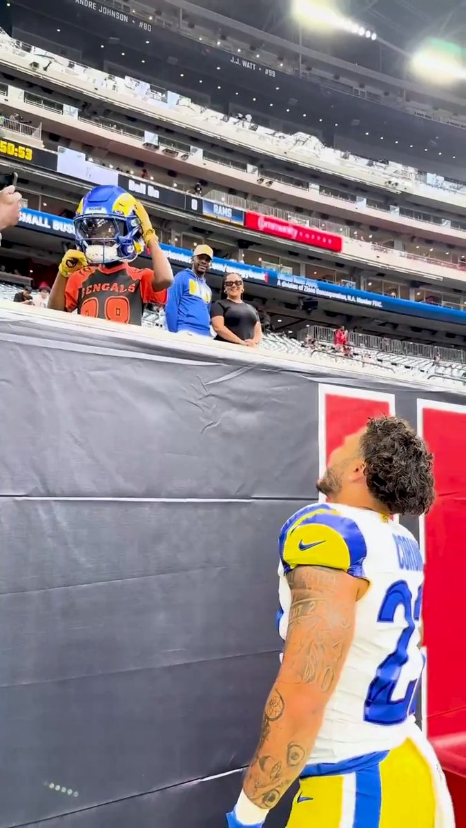 This kid can tell all his buddies he got to try on #2⃣BeSavage's helmet 💙💛 📱: Stream #LARvsHOU at 1pm ET on #NFLPlus