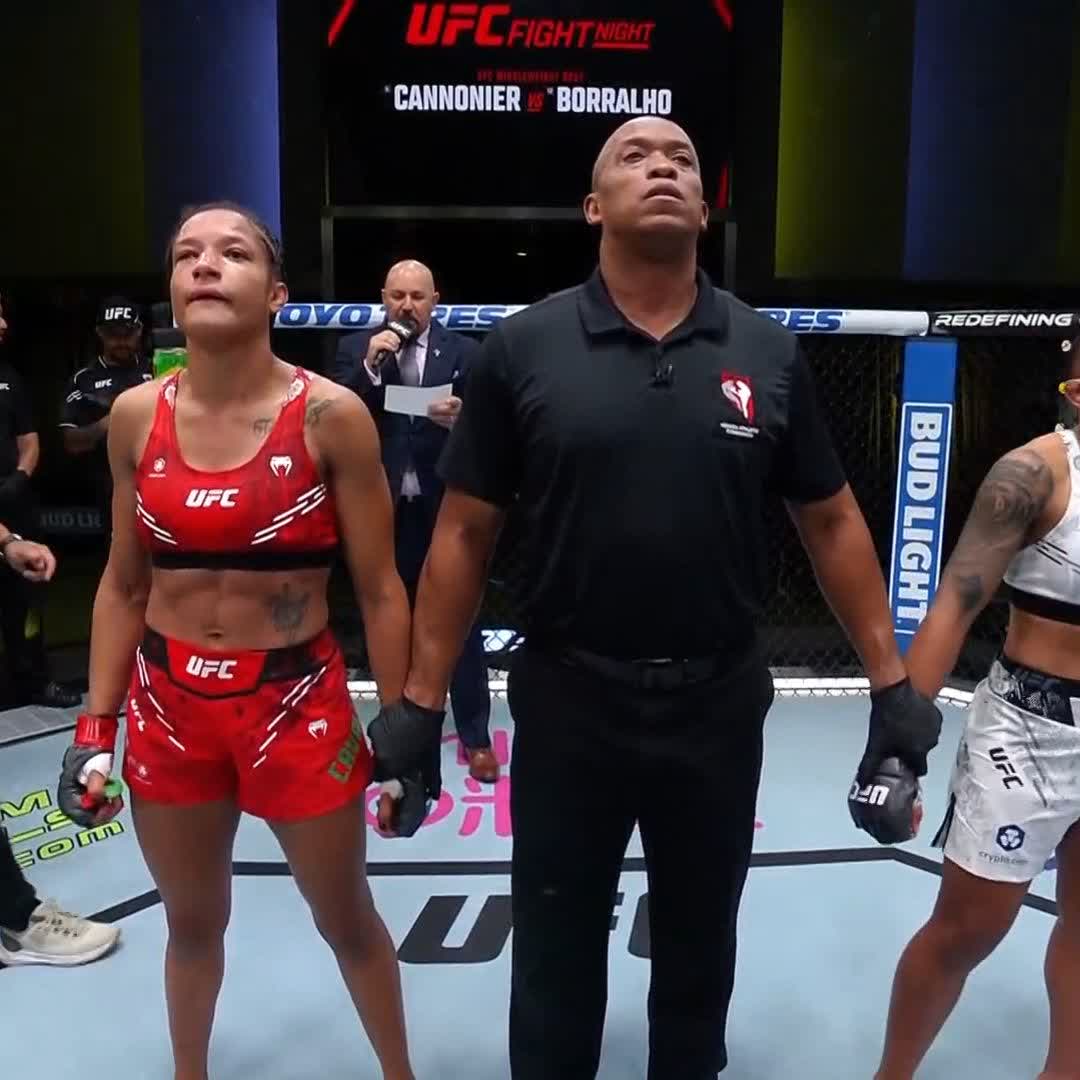 Another W under her belt 👏 Jacqueline Cavalcanti comes out on top at #UFCVegas96 with the split-decision!