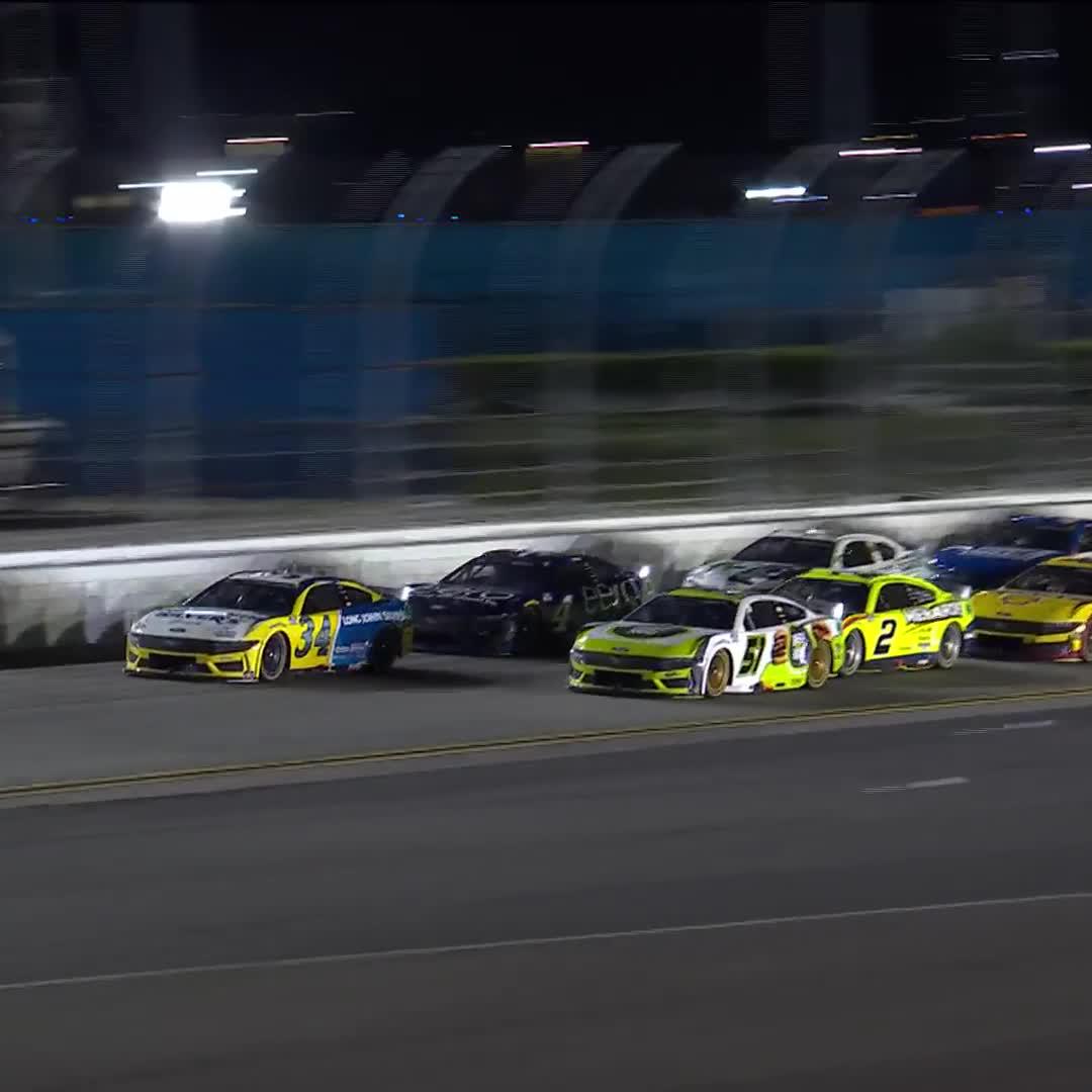 Look at this power move by Justin Haley! 👏