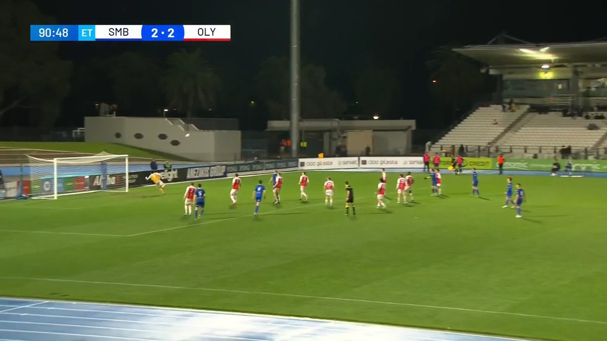 WE SEE IT, BUT WE DON'T BELIEVE IT! Jankovic has LAUNCHED the ball into the back of the net from near halfway! Who said that you won't see Worldies in the Hahn Australia Cup? South Melbourne FC leads Olympic FC 3-2 in the #AustraliaCup. 📺📱💻: 💻📱