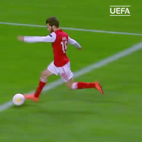 Rafa Silva’nın, Braga formasıyla Fenerbahçe'ye attığı gol. 🔙