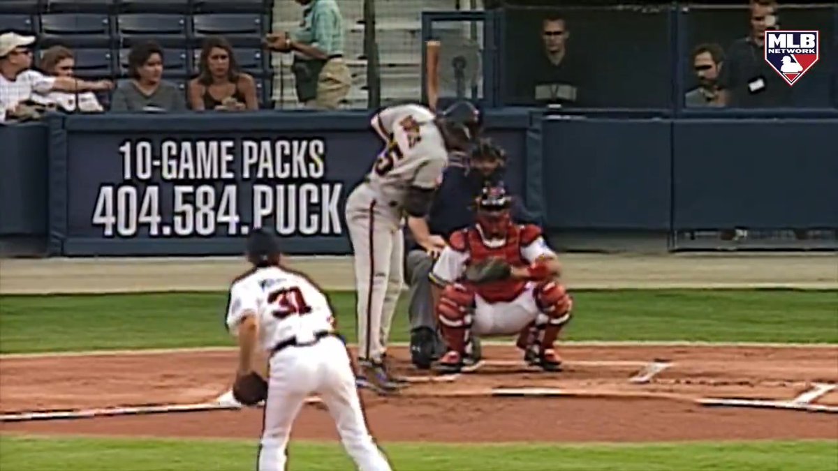 Barry Bonds - "That's his pitch! See right here, I'm locked up. He's a technician, he's so great." Greg Maddux - "Probably a strike to the other 100 guys in the league, but not Barry." 😏 🍿 #MLBNPresents "One of a Kind" - tonight at 8pm ET on MLB Network