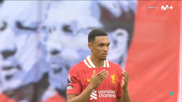❤️ Va por ti, Michael. ''Estoy pensando en nuestro querido Michael Robinson. Hemos recuperado la Premier y este es el primer partido desde Anfield''. Julio Maldonado. #LaCasaDelFútbol