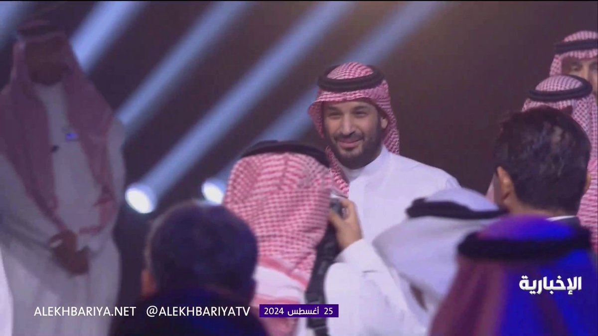 عاجل.. لحظة وصول ولي العهد مقر حفل ختام #كأس_العالم_للرياضات_الإلكترونية . -